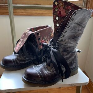 RARE Dr. Martens Triumph Mid Calf Floral Brown Boot Vintage Women’s 8 / EU 39